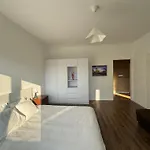 Διαμέρισμα Castle View 3br In Old Town Μπρατισλάβα