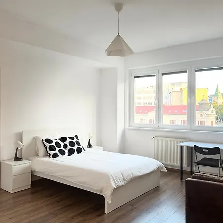 Castle View 3br In Old Town Apartamento Bratislava