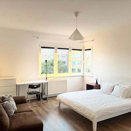 Castle View 3br In Old Town