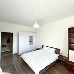 Castle View 3br In Old Town *