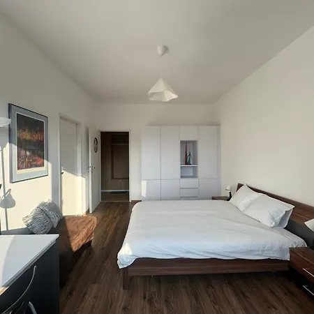 Apartment Castle View 3br In Old Town *